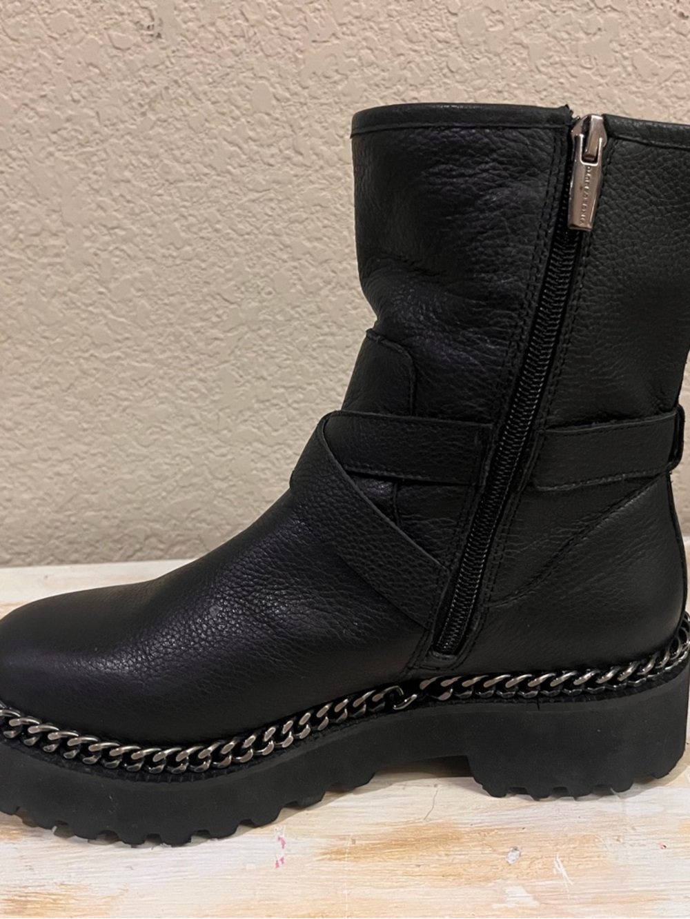 Vince Cumuto Black Leather Buckle Chain-Trim Combat Boots - Picture 4 of 8